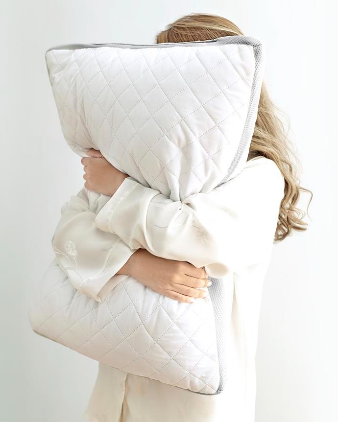 وسادة تحكم في درجة الحرارة – باللون الأبيض / الرمادي الفاتح